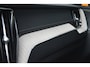 Volvo XC60 T6 Hybride AWD Inscription | Panoramadak | Harman/Kardon | Trekhaak | Camera | Stoel + Stuur Verwarming |