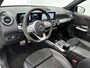 Mercedes-Benz GLB 200 Premium Plus | WORDT VERWACHT | Automaat | Sfeerverlichting | Panoramadak | Achteruitrijcamera | Parkeersensoren | Stoelverwarming |