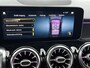 Mercedes-Benz GLB 200 Premium Plus | WORDT VERWACHT | Automaat | Sfeerverlichting | Panoramadak | Achteruitrijcamera | Parkeersensoren | Stoelverwarming |