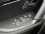 Peugeot 2008 1.2 Hybrid 145 Style | Keyless Entry/Start | Full LED | Climate Control | Adaptive Cruise Control | Apple Carplay/Android Auto | Navigatie | Draadloze telefoonlader | Dodehoek | Parkeercamera/-sensoren |