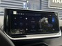 Peugeot 2008 1.2 Hybrid 145 Style | Keyless Entry/Start | Full LED | Climate Control | Adaptive Cruise Control | Apple Carplay/Android Auto | Navigatie | Draadloze telefoonlader | Dodehoek | Parkeercamera/-sensoren |