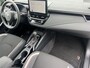 Toyota Corolla Hybrid 140 GR Sport | Super green met zwart dak | Carplay | Parkeersensoren | 18 inch LM-velgen |