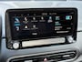 Hyundai Kona Electric EV Fashion 64 kWh / €19.985,- ex btw / Grijs Kenteken / Navigatie / Apple Carplay/Android Auto / Achteruitrijcamera / Stoel-/Stuurverwarming / HUD / KRELL audio /