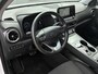Hyundai Kona Electric EV Fashion 64 kWh / €19.985,- ex btw / Grijs Kenteken / Navigatie / Apple Carplay/Android Auto / Achteruitrijcamera / Stoel-/Stuurverwarming / HUD / KRELL audio /