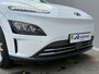 Hyundai Kona Electric EV Fashion 64 kWh / €19.985,- ex btw / Grijs Kenteken / Navigatie / Apple Carplay/Android Auto / Achteruitrijcamera / Stoel-/Stuurverwarming / HUD / KRELL audio /