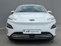 Hyundai Kona Electric EV Fashion 64 kWh / €19.985,- ex btw / Grijs Kenteken / Navigatie / Apple Carplay/Android Auto / Achteruitrijcamera / Stoel-/Stuurverwarming / HUD / KRELL audio /