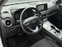 Hyundai Kona Electric EV Fashion 64 kWh / €19.985,- ex btw / Grijs Kenteken / Navigatie / Apple Carplay/Android Auto / Achteruitrijcamera / Stoel-/Stuurverwarming / HUD / KRELL audio /