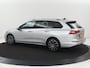 Volkswagen Golf Variant 1.0 eTSI Life | Automaat | Carplay | Memory seats | Adaptive Cruise | Parkeersensoren | Navigatie | DAB | LM | LED | Climate control