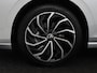 Volkswagen Golf Variant 1.0 eTSI Life | Automaat | Carplay | Memory seats | Adaptive Cruise | Parkeersensoren | Navigatie | DAB | LM | LED | Climate control