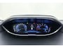 Peugeot 3008 1.2T Première | Navigatie | Afneembare trekhaak | Handsfree achterklep | Keyless Entry & Start | Achteruitrijcamera | Draadloze telefoonlader | Apple Carplay & Android Auto