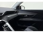 Peugeot 3008 1.2T Première | Navigatie | Afneembare trekhaak | Handsfree achterklep | Keyless Entry & Start | Achteruitrijcamera | Draadloze telefoonlader | Apple Carplay & Android Auto