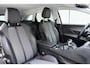Peugeot 3008 1.2T Première | Navigatie | Afneembare trekhaak | Handsfree achterklep | Keyless Entry & Start | Achteruitrijcamera | Draadloze telefoonlader | Apple Carplay & Android Auto
