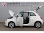 Fiat 500 1.0-70pk Mild-Hybrid 'Dolcevita'. 'Het goede leven' dat is het bezit van en het rijden in deze bloedmooie Italiaan ! Panoramadak, Autm. airco, Cruise Control, Navigatie by AppleCarplay/Android auto, Bluetooth telefoonvoorb., pdc achter etc.