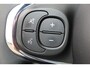 Fiat 500 1.0-70pk Mild-Hybrid 'Dolcevita'. 'Het goede leven' dat is het bezit van en het rijden in deze bloedmooie Italiaan ! Panoramadak, Autm. airco, Cruise Control, Navigatie by AppleCarplay/Android auto, Bluetooth telefoonvoorb., pdc achter etc.