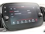 Fiat 500 1.0-70pk Mild-Hybrid 'Dolcevita'. 'Het goede leven' dat is het bezit van en het rijden in deze bloedmooie Italiaan ! Panoramadak, Autm. airco, Cruise Control, Navigatie by AppleCarplay/Android auto, Bluetooth telefoonvoorb., pdc achter etc.