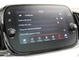 Fiat 500 1.0-70pk Mild-Hybrid 'Dolcevita'. 'Het goede leven' dat is het bezit van en het rijden in deze bloedmooie Italiaan ! Panoramadak, Autm. airco, Cruise Control, Navigatie by AppleCarplay/Android auto, Bluetooth telefoonvoorb., pdc achter etc.