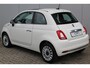 Fiat 500 1.0-70pk Mild-Hybrid 'Dolcevita'. 'Het goede leven' dat is het bezit van en het rijden in deze bloedmooie Italiaan ! Panoramadak, Autm. airco, Cruise Control, Navigatie by AppleCarplay/Android auto, Bluetooth telefoonvoorb., pdc achter etc.