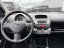Toyota Aygo 1.0 VVT-i Comfort Airco / LM velgen / Keurige zuinige auto!