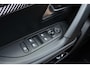 Peugeot e-2008 EV Allure Avantage 54 kWh | Adaptive Cruise Control | 360° Camera | Full LED | Apple Carplay & Android Auto | Navigatie | 17'' Lichtmetalen velgen