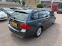 BMW 3-Serie Touring 318i Business Line I Cruise I Clima I Panoramadak I Automaat I NL-Auto