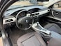 BMW 3-Serie Touring 318i Business Line I Cruise I Clima I Panoramadak I Automaat I NL-Auto