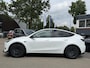 Tesla Model Y RWD 58 kWh UNIEK!| |VAN €35.900:,- VOOR: 32.877,- UW WKVOORDEEL: 3.023,- | STOEL + STUURWIELVERWARMING l CARBON PAKKET | TESLA FABRIEKSGARANTIE 9-2027 OF TOT 80.000 KM |