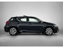 Lexus CT 200h Business Line | BTW voertuig | Schuif/Kantel dak | DAB | Adaptive Cruise Control | Achteruitrijcamera | Lederen bekleding | Parkeersensoren achter | Keyless Entry/Start |
