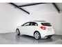 Mercedes-Benz A-klasse 180 Ambition Panoramadak, LED, Camera, Bluetooth, Stoelverwarming