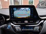 Toyota C-HR / C-HR+ 1.8 Hybrid Dynamic Sport. Dealer onderhouden, zeer netjes! O.a. cruise, navi, camera, stoelverwarming, etc, etc.