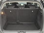 Renault Captur 1.3 TCe 140 Zen Automaat / 1500kg Trekgewicht / Pack Easy Link / Apple Carplay Android Auto / Keyless Entry/Start / Cruise control / Parkeersensoren achter / Climate control / Stoelverwarming /