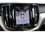 Volvo XC60 2.0 Recharge T8 AWD R-Design | Eerste eigenaar | Pano | 360 Camera | Cruise | Apple Carplay | Luchtvering | Memory |