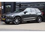 Volvo XC60 2.0 Recharge T8 AWD R-Design | Eerste eigenaar | Pano | 360 Camera | Cruise | Apple Carplay | Luchtvering | Memory |