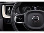 Volvo XC60 2.0 Recharge T8 AWD R-Design | Eerste eigenaar | Pano | 360 Camera | Cruise | Apple Carplay | Luchtvering | Memory |