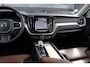 Volvo XC60 2.0 Recharge T8 AWD R-Design | Eerste eigenaar | Pano | 360 Camera | Cruise | Apple Carplay | Luchtvering | Memory |