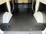 Maxus eDeliver 5 64 kWh 163PK Elektrisch! L1H1 335KM WLTP 360° Camera Dubbele schuifdeuren Snelladen Climate control Cruise control Carplay Laadkabel Parkeersensoren