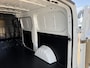 Maxus eDeliver 5 64 kWh 163PK Elektrisch! L1H1 335KM WLTP 360° Camera Dubbele schuifdeuren Snelladen Climate control Cruise control Carplay Laadkabel Parkeersensoren