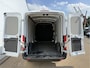 Ford Transit 2.0 TDCI 130PK L3H2 Airco Cruise control Parkeersensoren v+a