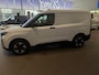 Ford Transit Courier E-Transit Trend Limited 44 kWh TREKHAAK | LED LAADRUIMTE VERLICHTING | NAVIGATIE | PRE COLLISSION ASSIST| REVERSE BRAKE ASSIST |