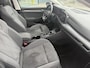 Volkswagen Golf 1.5 eTSI R-Line IQ LED | MASSAGE STOELEN | CAMERA | NAVIGATIE | PANORAMADAK | CRUISECONTROL | STUUR/STOEL VERWARMING | LED PAKKET | PARKEERSENSOREN | VIRTUEEL COCKPITDISPLAY | APPLE CARPLAY & ANDROID AUTO |