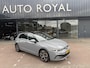 Volkswagen Golf 1.5 eTSI R-Line IQ LED | MASSAGE STOELEN | CAMERA | NAVIGATIE | PANORAMADAK | CRUISECONTROL | STUUR/STOEL VERWARMING | LED PAKKET | PARKEERSENSOREN | VIRTUEEL COCKPITDISPLAY | APPLE CARPLAY & ANDROID AUTO |