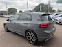 Volkswagen Golf 1.5 eTSI R-Line IQ LED | MASSAGE STOELEN | CAMERA | NAVIGATIE | PANORAMADAK | CRUISECONTROL | STUUR/STOEL VERWARMING | LED PAKKET | PARKEERSENSOREN | VIRTUEEL COCKPITDISPLAY | APPLE CARPLAY & ANDROID AUTO |