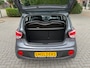 Hyundai i10 1.2 (4 cil.), AIRCO, Cruise Control, LM-velgen 14" & all-season banden, Bluetooth, Stoel- & Stuurverwarming
