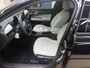 Fiat 600 600e La Prima 54 kWh Tot 8 Jaar Garantie! | Vol-Leder | Adaptive Cruise | Massage | Elektr. Stoelen | Elektr. Achterklep | Achteruitrijcamera | !!