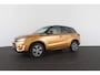 Suzuki Vitara 1.5 Hybrid Select > Automaat/Camera/Solar Yellow Pearl met zwart dak...