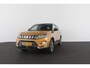 Suzuki Vitara 1.5 Hybrid Select > Automaat/Camera/Solar Yellow Pearl met zwart dak...