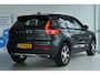Volvo XC40 2.0 T4 Inscription | Adapt. Cruise | Trekhaak | Stoelverwarming | Camera | Navi | Climate Control | Leder