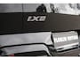 BMW IX2 eDrive20 67 kWh | M-Sport | Camera | Pano | Donkere hemel | Stoel en stuurwielverw. | Draadloos telefoon laden | CarPlay | 19 Inch | DAB+