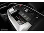 BMW IX2 eDrive20 67 kWh | M-Sport | Camera | Pano | Donkere hemel | Stoel en stuurwielverw. | Draadloos telefoon laden | CarPlay | 19 Inch | DAB+