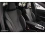 BMW IX2 eDrive20 67 kWh | M-Sport | Camera | Pano | Donkere hemel | Stoel en stuurwielverw. | Draadloos telefoon laden | CarPlay | 19 Inch | DAB+