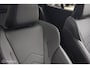 BMW IX2 eDrive20 67 kWh | M-Sport | Camera | Pano | Donkere hemel | Stoel en stuurwielverw. | Draadloos telefoon laden | CarPlay | 19 Inch | DAB+